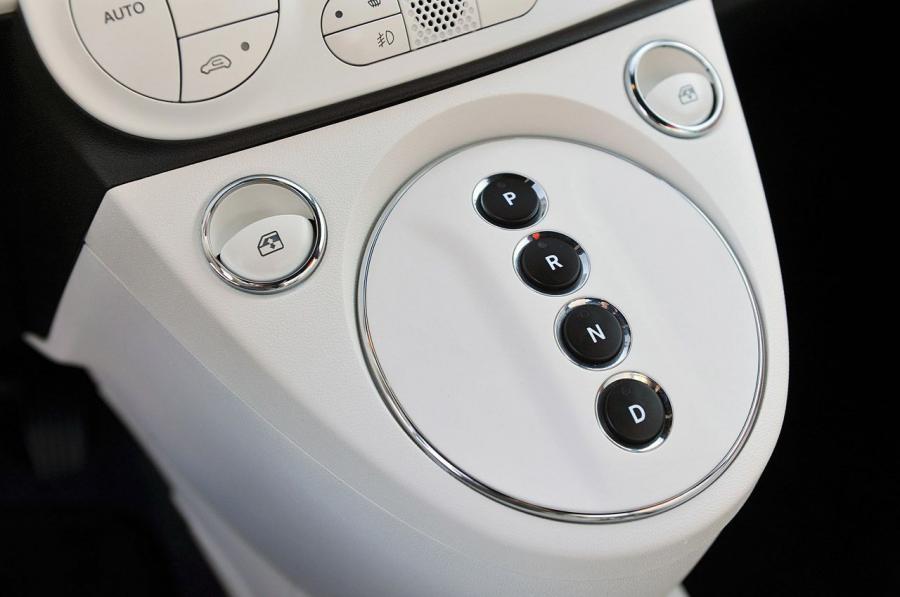  Fiat 500e 2013 года  (фото 15 из 141)
